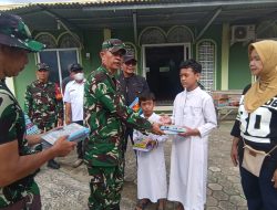 Koramil 418-08/Sako Gotong Royong Bersihkan Musholla Al Qiam Jelang Ramadan, Warga Sampaikan Apresiasi