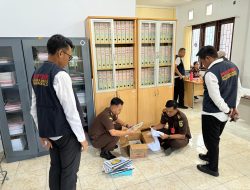 Lagi, Dirreskrimsus Polda Gorontalo Serahkan Tersangka TP Korupsi Jalan Nani Wartabone