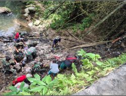 Satgas TMMD Kodim 0732/Sleman Bersihkan Sungai