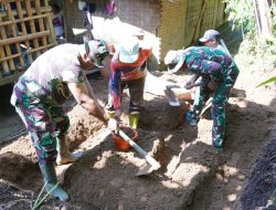 Peduli Kesehatan Warga, Satgas TMMD Ke 127 Kodim 0808/Blitar Kerjakan Pondasi MCK Mbah Sinem