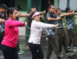 Semarak HUT ke-80 Persit, Kodim Tulungagung Gelar Jalan Sehat dan Senam Bersama