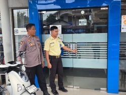 Patroli Siang Polisi Sambangi Satpam Bank, Perkuat Keamanan Objek Vital