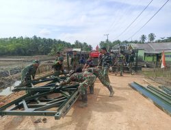Sinergi TNI Percepat Pembangunan Jembatan Bailey di Matang Puntong Pasca Bencana