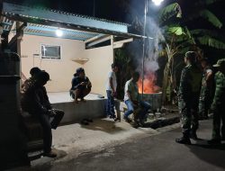 Cegah Gangguan Kamtibmas, Babinsa Ampel Turun Malam Hari Hidupkan Siskamling Desa Candi