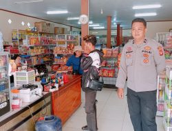 Polsek Kuala Behe Patroli Sambangi Warga, Cegah Gangguan Kamtibmas