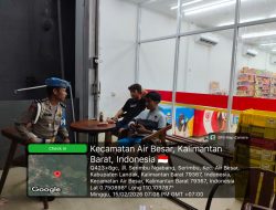Patroli Malam, Polisi Sapa Warga dan Sampaikan Pesan Kamtibmas