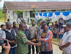 Kapolres Maybrat Hadiri Kegiatan Penanaman Pohon dalam Rangka HUT ke-70 Paroki Santo Yosep Ayawasi