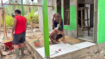 TMMD Ke-127 Kaimana Genjot Pengecatan Rumah Warga, Progres Capai 50 Persen di Kampung Sisir 2