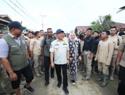 Mendagri dan Dirjen Adwil Tinjau Lokasi Terdampak Banjir di Aceh Tamiang, Pantau Pembersihan Lumpur oleh Praja IPDN