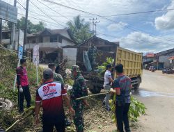 Kerja Bakti Bersihkan Sekitaran Pasar Darit