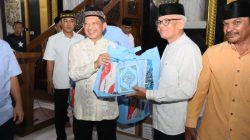Mendagri Tito Karnavian Hadiri Buka Puasa dan Tarawih di Lhokseumawe, Serahkan Bantuan untuk Masyarakat dan Anak Yatim