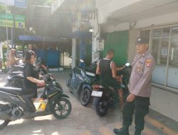 Polsek Mandor Gelar Patroli Siang, Ciptakan Rasa Aman di Tengah Aktivitas Warga