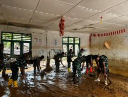 Satgas Gulbencal Laksanakan Pembersihan Ulang SDN 158506 Tukka Akibat Banjir Susulan