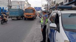 Satlantas Polres Batu Bara Atur Lalu Lintas di Pasar Takjil, Pastikan Keamanan dan Kelancaran Arus Jelang Berbuka