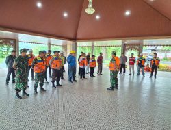 Sinergitas TNI dan Muspika Ngantang, Patroli Gabungan Jaring Apung di Waduk Selorejo Demi Keamanan dan Kelestarian Lingkungan
