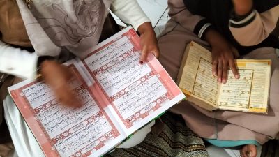 Tanamkan Nilai Religi dan Kepedulian Sosial, SDN 2 Sumberpetung Gelar Pondok Ramadhan dan Berbagi Takjil untuk Masyarakat