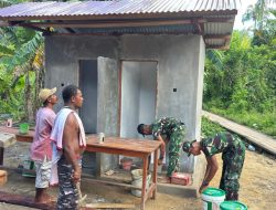 TMMD Ke-127 Kodim 1804/Kaimana: Lanjut Pemasangan Tegel 2 Unit MCK di Kampung Sisir Capai 65 Persen
