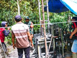 TNI Manunggal Air Satgas TMMD Ke 127 Kodim 0808/Blitar Bangun Sumur Bor untuk Masyarakat