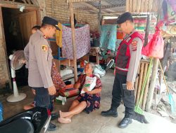Polsek Indrapura Gelar Jumat Berkah, Salurkan Sembako untuk Kaum Duafa