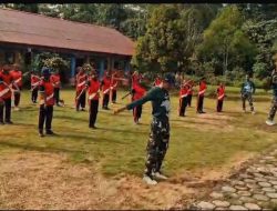 Satgas Pamtas RI–PNG Yonif 763/SBA Pos Suswa Gelar Kegiatan Olahraga Bersama Murid SMP di Kampung Suswa