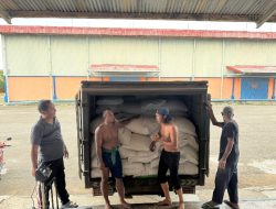 Polsek Ngabang Kirim 2,6 Ton Jagung Hasil Demplot ke Gudang Bulog Pontianak