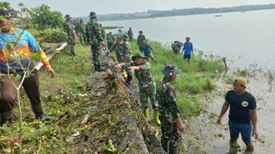 TNI bersama Forkopimda Boyolali Turun Tangan Bersihkan Waduk Cengklik, Wujudkan Kota ASRI dan Wisata Bebas Sampah