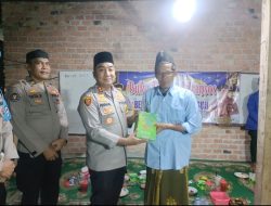 Kapolres Mesuji Gelar Buka Bersama dan Berikan Bantuan Sosial serta Santuni Santri Pondok Pesantren Al-Falah Annahdiyah