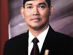 Wapres Ke-6 RI Try Sutrisno Wafat, Keluarga Sampaikan Permohonan Maaf dan Doa