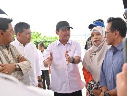 Kunker di Ekas, Menteri KPP Perkuat Fasilitas Nelayan dan Budidaya Lobster