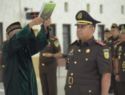 Kajati Aceh Lantik Kepala Kejaksaan Negeri Aceh Besar yang Baru