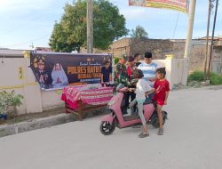 Kapolsek Medang Deras Laksanakan Kegiatan Berbagi Takjil sebagai Bentuk Peduli Masa Ramadan