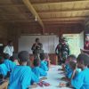TNI Hadir di Usia Dini: Pos Tarup Yonif 751/VJS Satgas Swasembada Bagikan Perlengkapan Sekolah di TK Firman, Anak-Anak Ceria Bermain Bersama Prajurit
