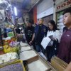 Satgas Saber Polda Metro Jaya Cek Harga dan Ketersediaan Bapokting di Pasar Jakarta Barat Jelang Idul Fitri