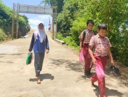 ‎Kini Ubaik Dan Temannya Tidak Kwatir Terlambat Sekolah Berkat TMMD 127 Kodim Wonogiri