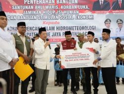 Mendagri dan Mensos Salurkan Bantuan untuk Korban Bencana di Pidie Jaya