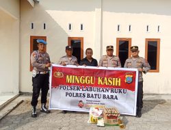 Kapolsek Labuhan Ruku Laksanakan Kegiatan Minggu Kasih dengan Berikan Bantuan Sembako kepada Kaum Dhuafa