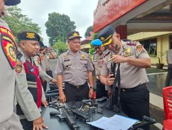 Idul Fitri 1447 H, Jelang Pengamanan Wakapolres Pagaralam Cek Kesiapan Senpi Personel