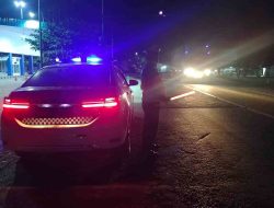 Personil Satlantas Polres Batu Bara Gelar Patroli Blue Light Rutin di Wilayah Hukum Pos Lantas Lima Puluh