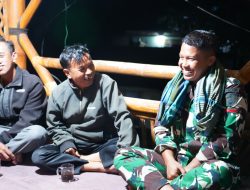 Pererat Kemanunggalan, Satgas TMMD Ke 127 Kodim 0808/Blitar Gelar Ronda Malam Bersama Warga Dusun Tirtomoyo