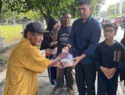 Ramadhan Penuh Cinta, Danrem 031/WB  Berbagi Suka Cita Lewat Takjil