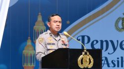 Jelang Lebaran, Kapolri Salurkan Tali Asih dan Sembako kepada Personel Polri