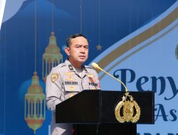 Jelang Lebaran, Kapolri Salurkan Tali Asih dan Sembako kepada Personel Polri