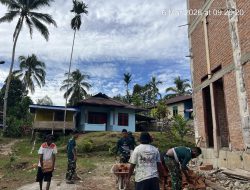 Satgas Yonif 763/SBA Laksanakan Karya Bakti Bantu Percepatan Pembangunan Gereja di Kampung Kokas