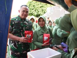 Jelang Hari Raya, Korem 081/DSJ Gelar Bazar Murah TNI