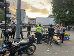 Cegah Konvoi dan Tawuran saat Ramadan, Kapolsek Metro Tamansari Cek Langsung disejumlah Titik dan Traffic Light