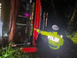 Laporan Warga ke 110 Selamatkan Penumpang Bus yang Terjun ke Jurang di Lahat