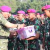 Yonif 2 Marinir TNI AL Gelar Apel Khusus dan Pemberian Bingkisan Lebaran Jelang Cuti Idul Fitri 1447 H