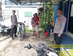 Patroli Rutin Siang Hari Samapta Polsek Menyuke Berikan Imbauan Kepada Warga