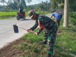 Babinsa Ngoran Bersama Warga Gelar Kerja Bakti, Ciptakan Lingkungan Bersih Dan Aman