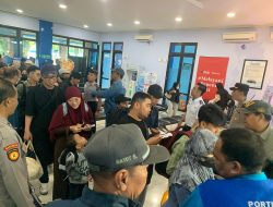 60 Penumpang Bawean Tak Punya Tempat Berteduh, Polres Gresik dan Pelindo Hadirkan Bantuan dan Kepastian